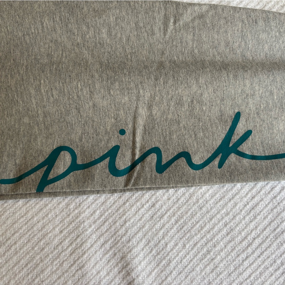 NWT Victoria’s Secret Pink Leggings - Picture 6 of 6